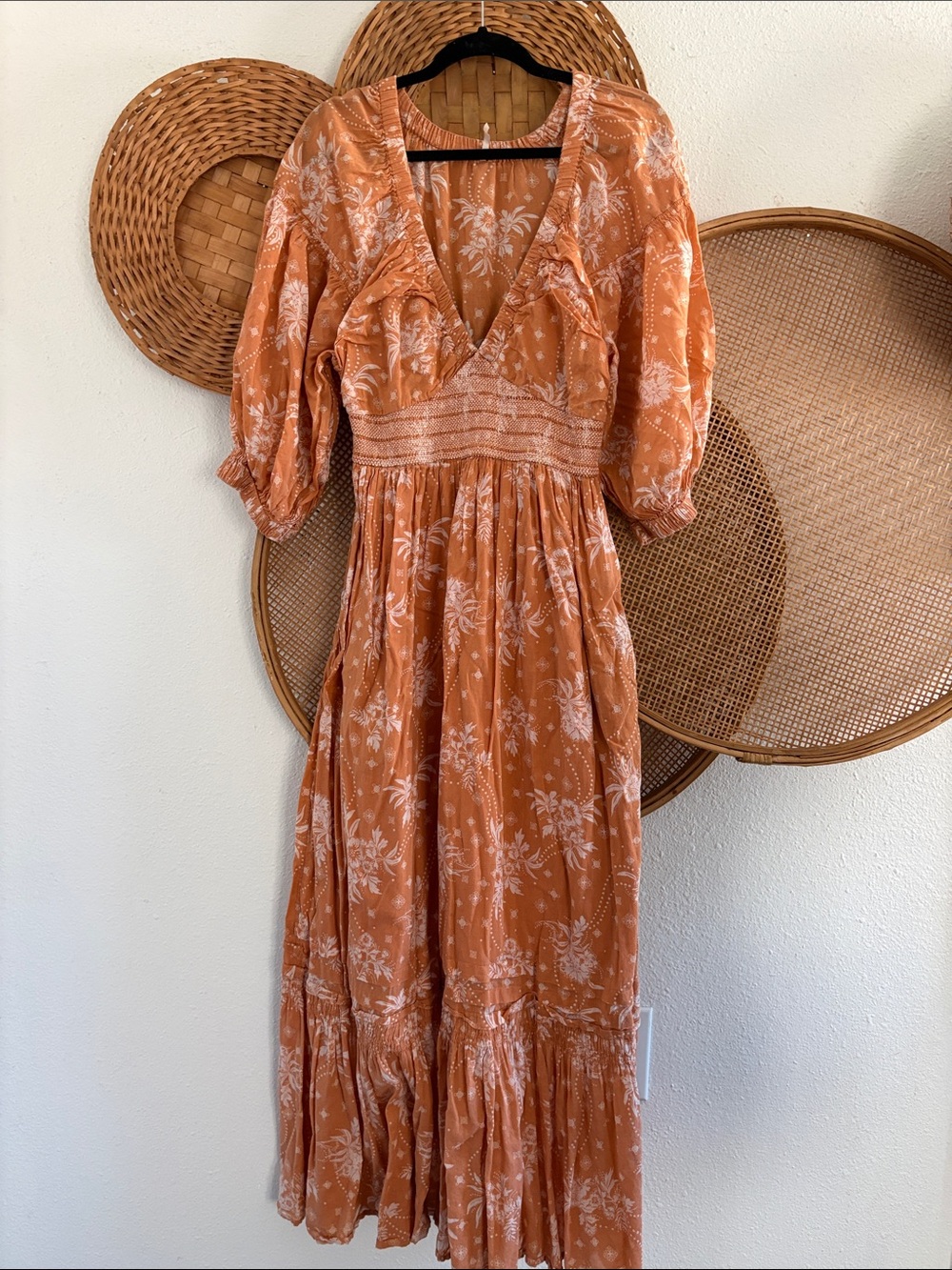 Free People Hippie Boho Rust Floral V-Neck Maxi Dress size Medium